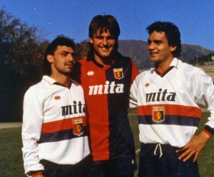 Tomáš Skuhravý con i compagni di squadra Carlos "Pato" Aguilera (a sinistra) e Branco (a destra) / Tomáš Skuhravý with his teammates Carlos "Pato" Aguilera (left) e Branco (right)