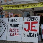 Un gazebo anti-islam a Praga / An anti-islam gazebo in Prague