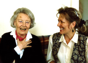 Lída Baarová con la regista Helena Třeštíková nel 1995 / Lída Baarová and the director Helena Třeštíková in 1995 © Aerofilms