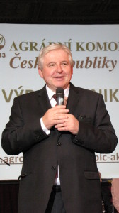 Jiří Rusnok in una foto del 2013, quando era Primo Ministro / Jiří Rusnok in a picture from 2013, when he was Prime Minister