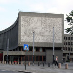 Fra i monumenti più minacciati d’Europa anche il Blocco Y di Oslo, in Norvegia, con gli iconici murales di Picasso / Among the most threatened monuments in Europe there is the Y-Block building in Oslo, Norway, with the iconic murals by PIcasso © Mahlum, Wikimedia Commons